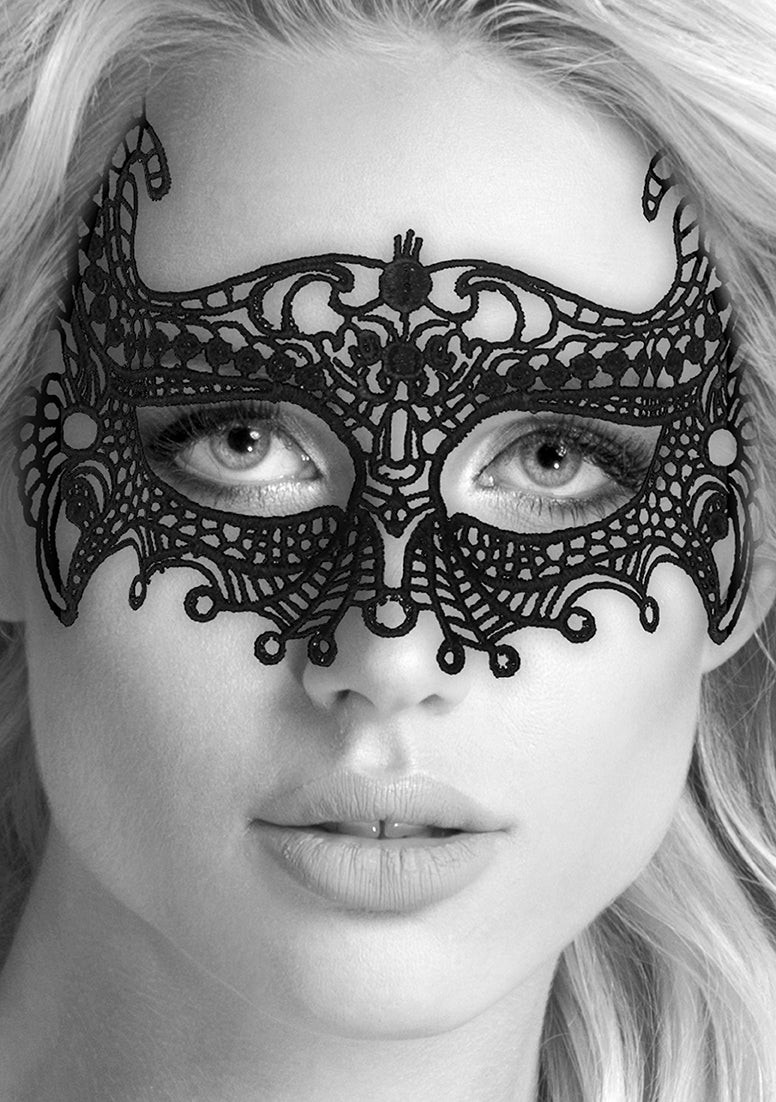 Lace Mask Empress  |  Fetish